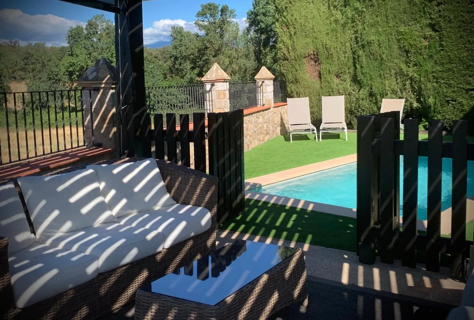 Landhaus Cal Bisbe, Your Rural Holiday Home Capmany