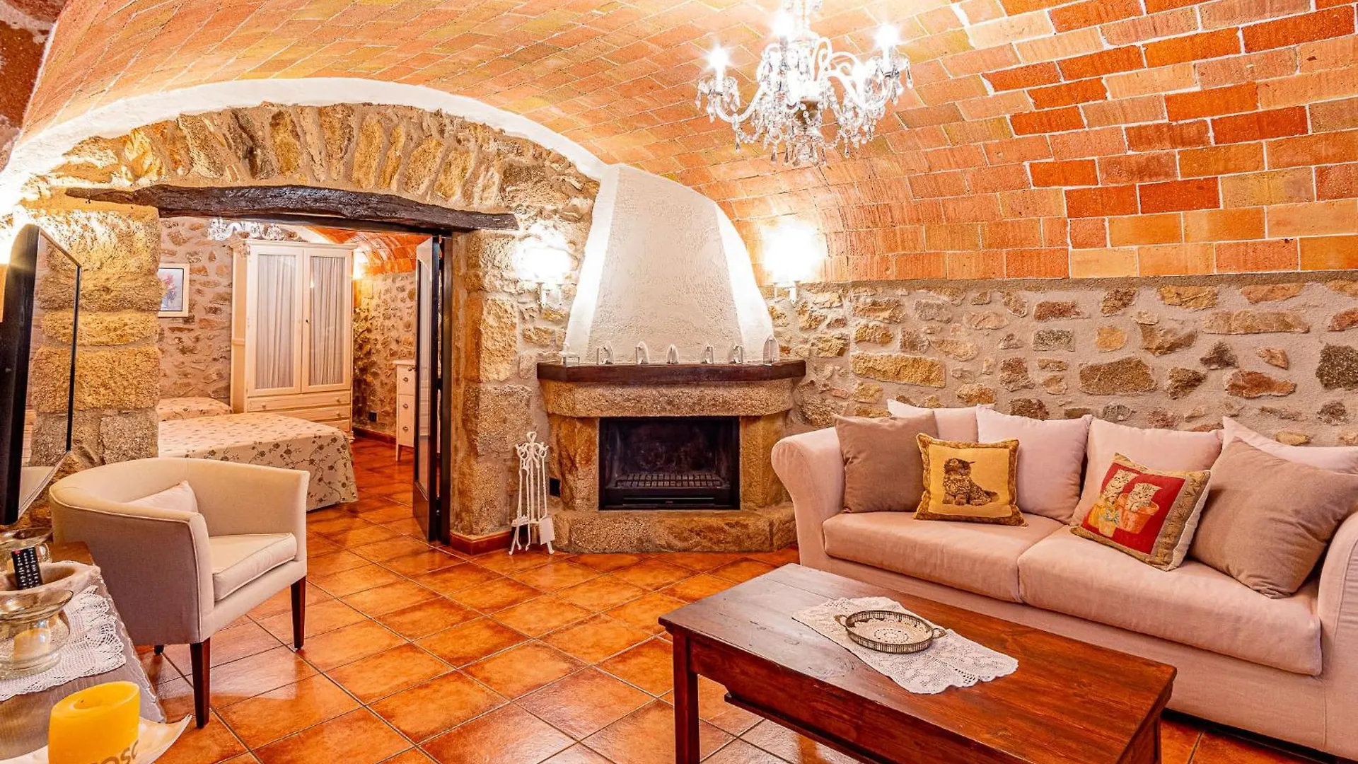 Cal Bisbe, Your Rural Holiday Home Capmany 0*,  Spanien