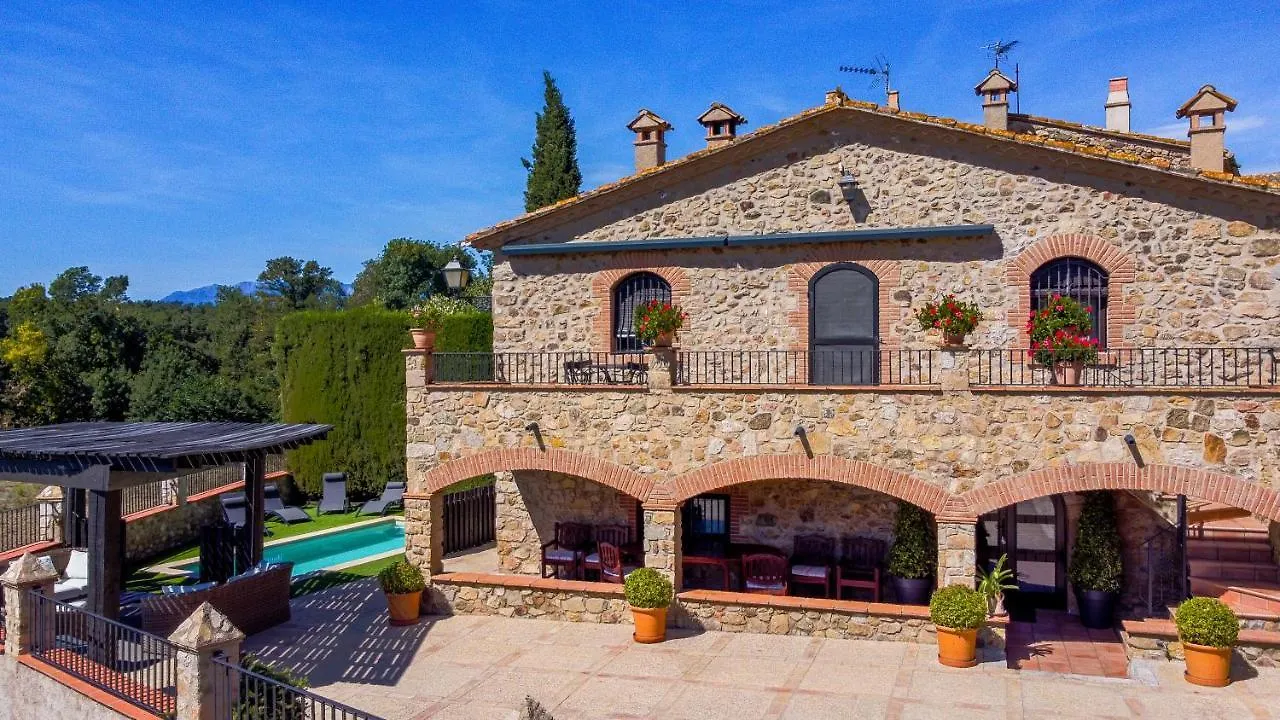 Cal Bisbe, Your Rural Holiday Home Capmany