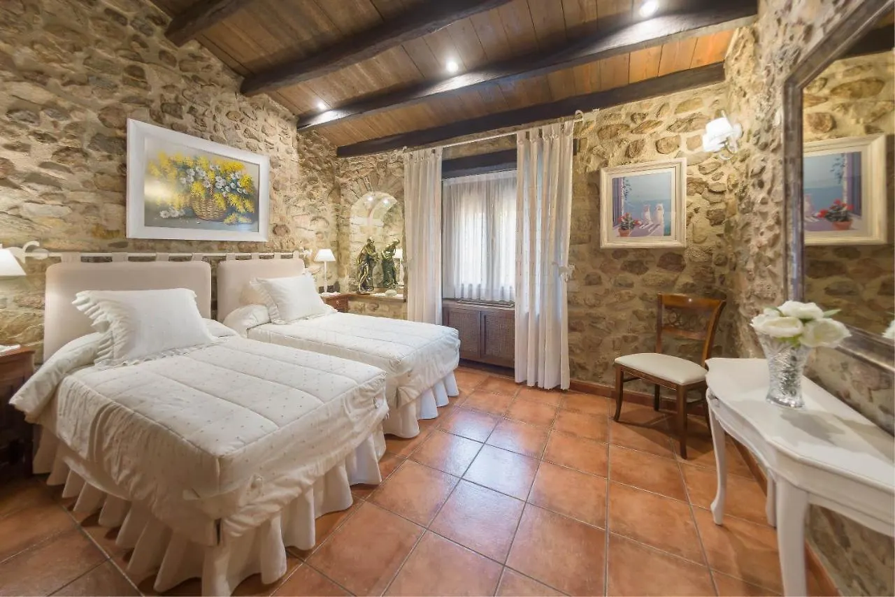 Cal Bisbe, Your Rural Holiday Home Capmany Landhuis