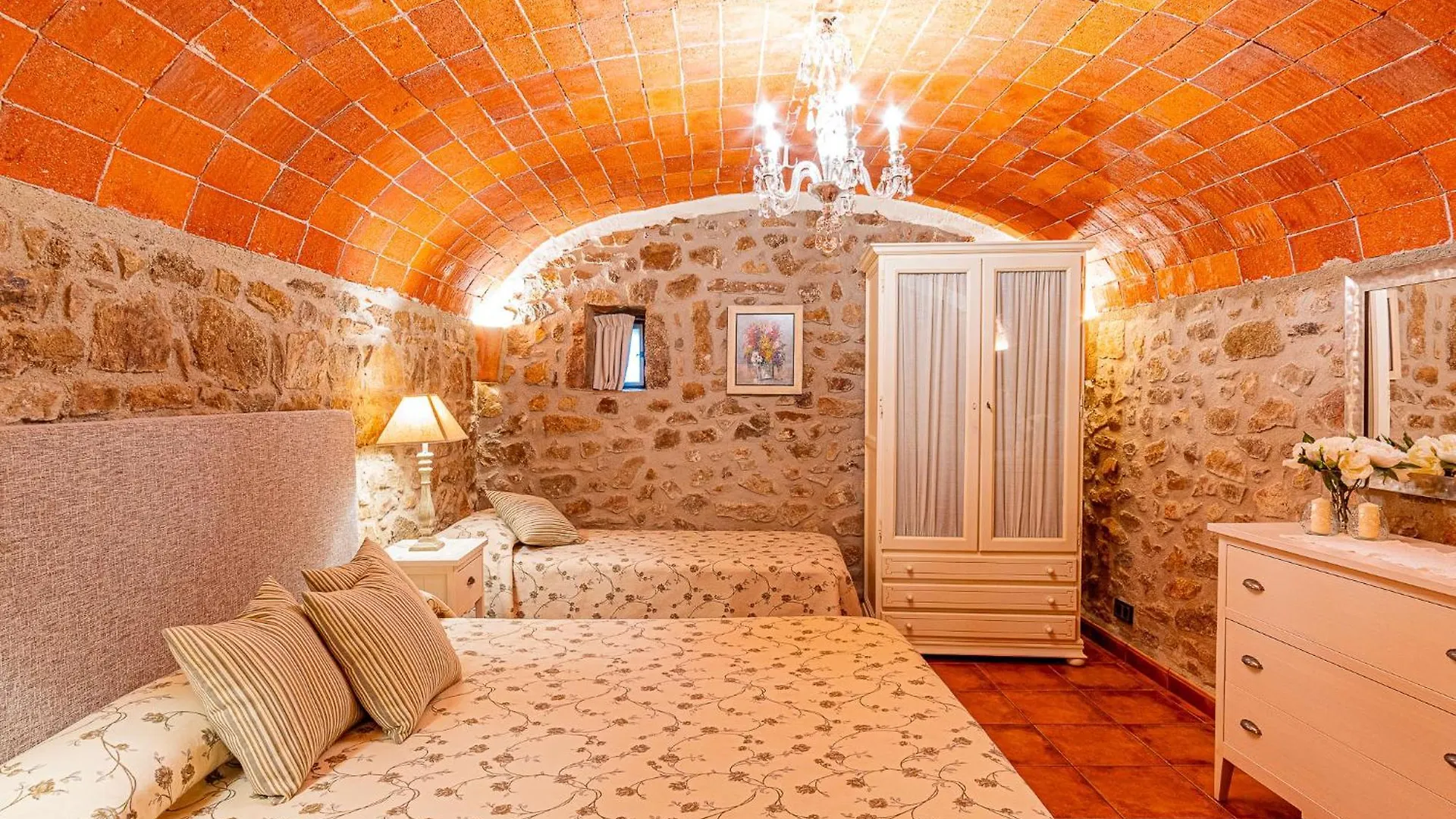 Cal Bisbe, Your Rural Holiday Home Capmany Hétvégi ház