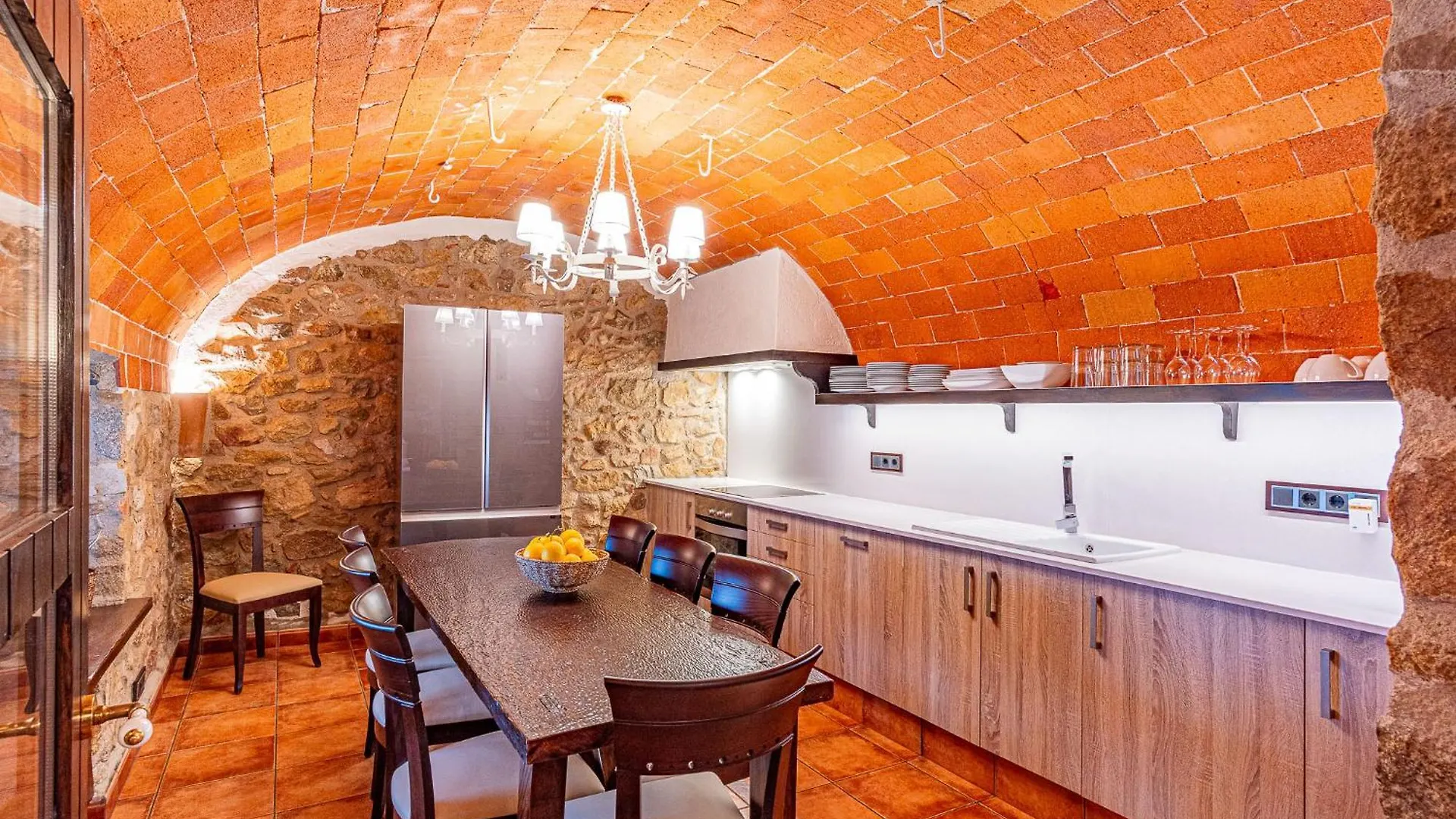 Cal Bisbe, Your Rural Holiday Home Capmany